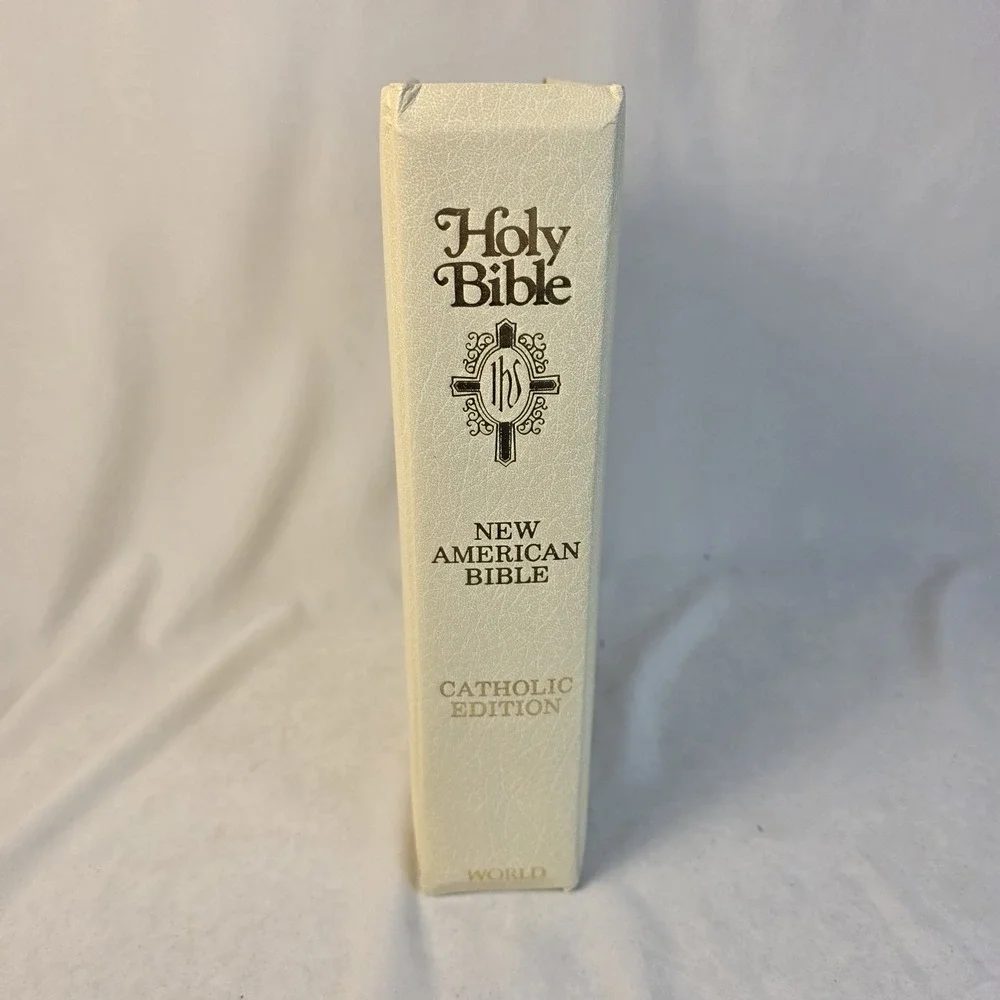 New American Bible Catholic Family Ed. White Padded Gold Edges NEW In‎ Box 1977